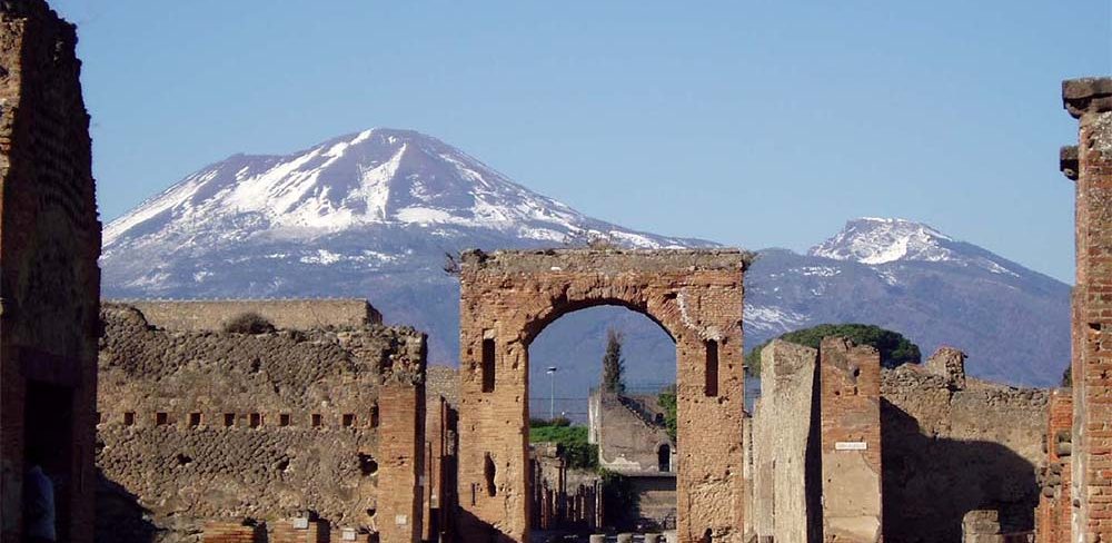 Pompeii Skip-The-Line and Mt Vesuvius with Lunch&WineTasting from Naples Port