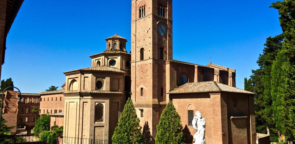 Religious Tuscany and Umbria with Lunch&WineTasting Fullday from Rome